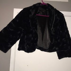 Furrocious Crop Faux Fur Coat. XL